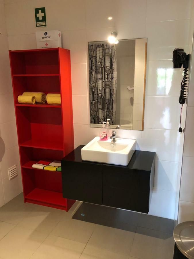 Awesome Apartment In Praia Da Rocha 포티마오 외부 사진