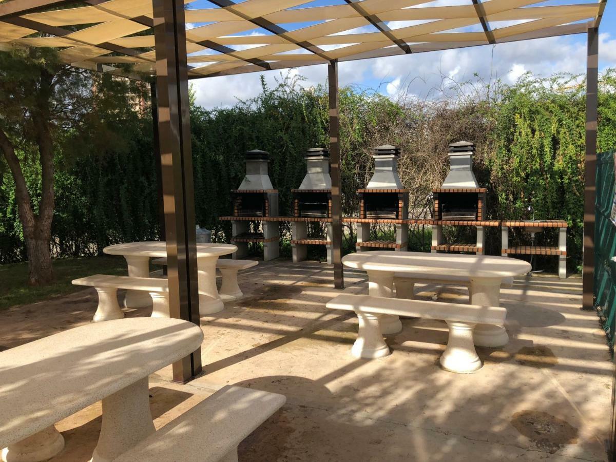 Awesome Apartment In Praia Da Rocha 포티마오 외부 사진